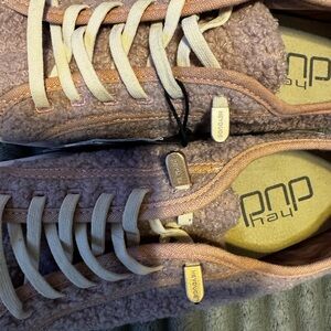 Hey Dude Women's Pink Sneakers